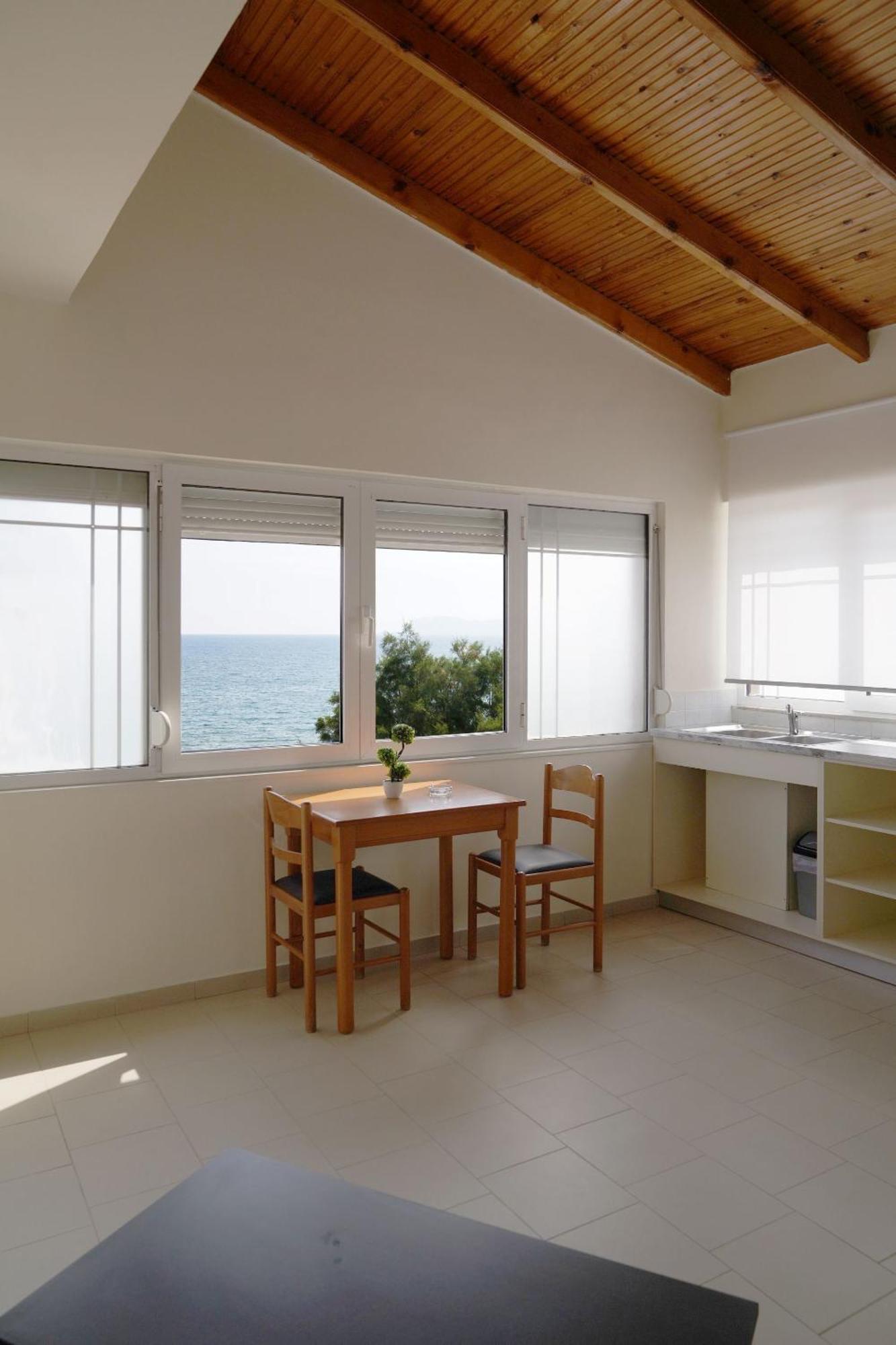 Cozy Corner Vs Beachfront Stalós Eksteriør billede